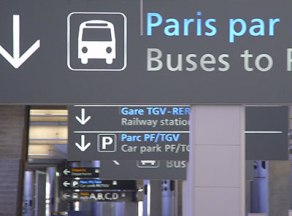 Frutiger in use at the Charles de Gaulle Airport, photo courtesy of 100besttypefaces